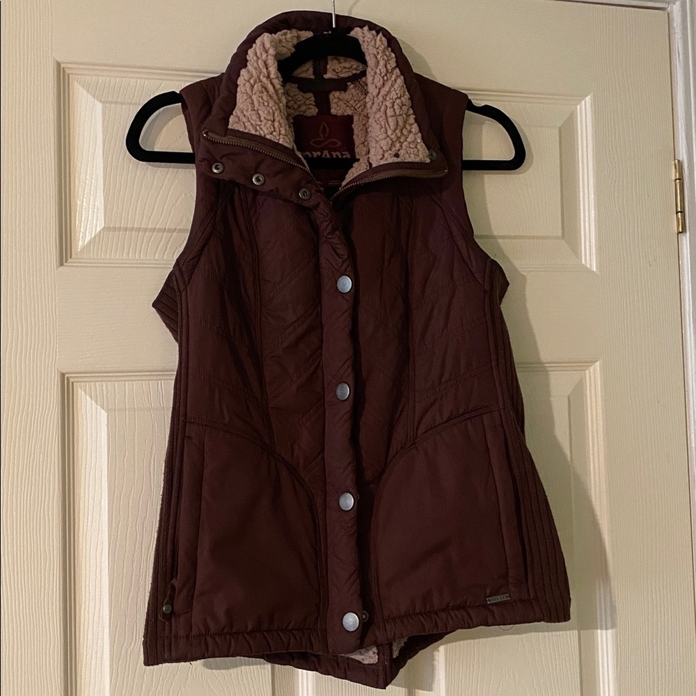 Prana Maroon Quilted Vest with Sherpa Lining